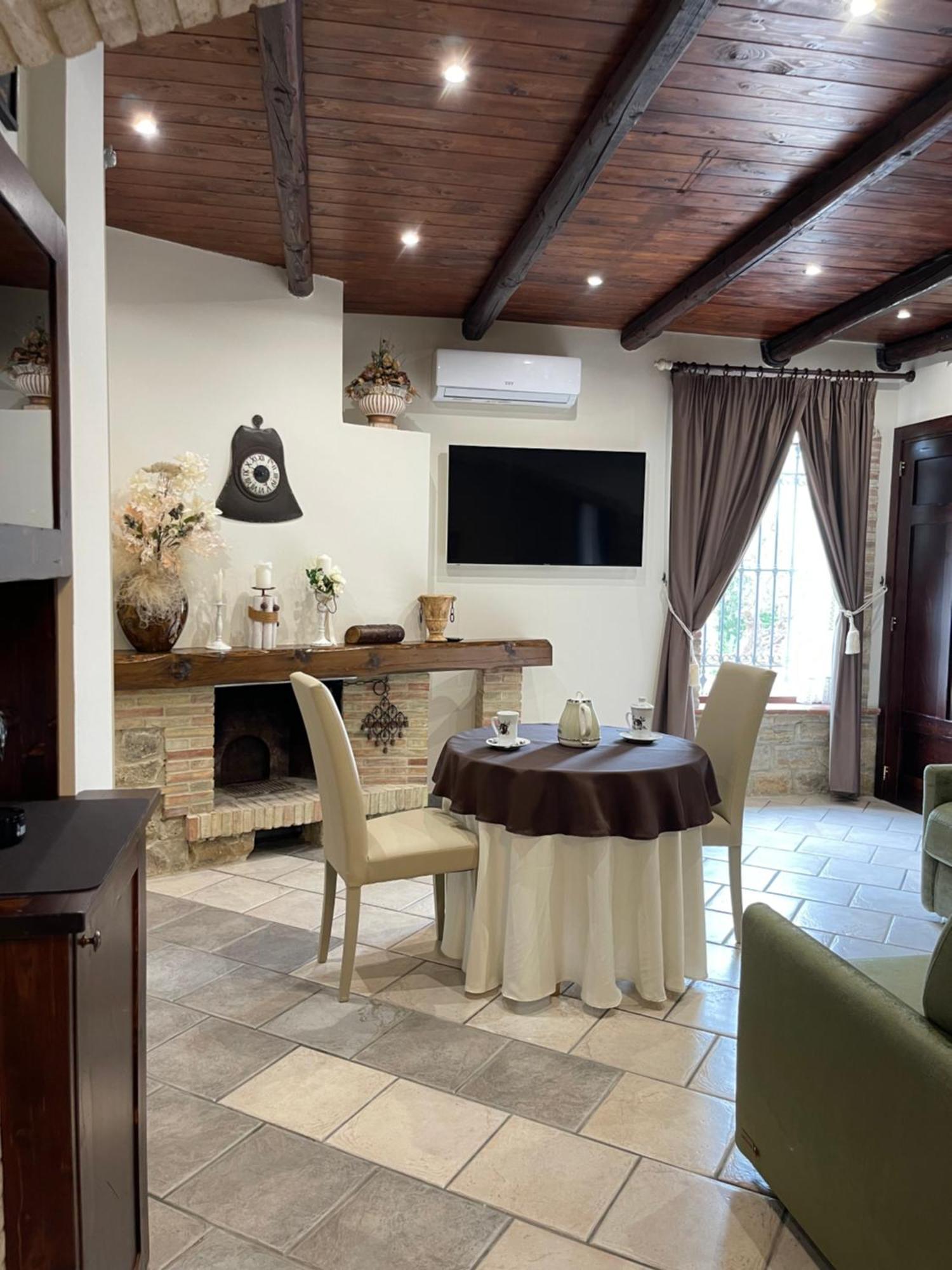 קלטניסטה Villa Russo מראה חיצוני תמונה